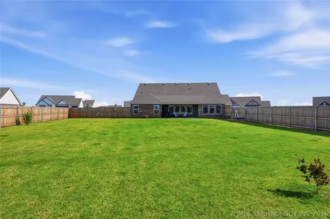 Exterior - 3456 E 154th St S, Bixby, OK 74008 photo 6 of 6