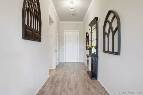 Entry Way - 3456 E 154th St S, Bixby, OK 74008 photo 2 of 3