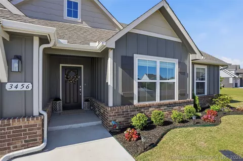 Exterior - 3456 E 154th St S, Bixby, OK 74008 photo 5 of 6