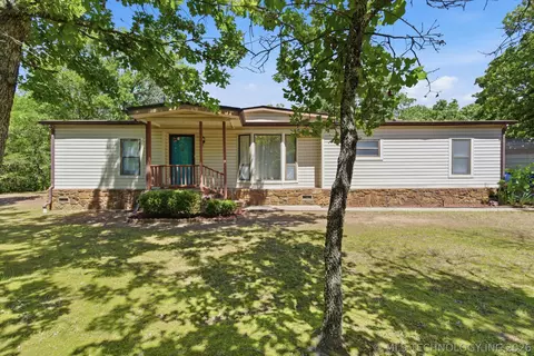 216 Shawnee Rd, Sand Springs, OK 74063