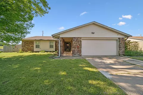14346 E 19th Pl, Tulsa, OK 74108