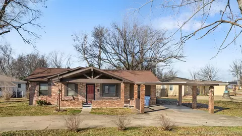 501 N Brown St, Vinita, OK 74301