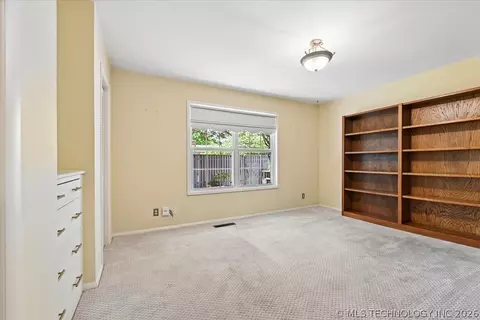 2132 E 59th Place S E2, Tulsa, OK 74105 photo 42