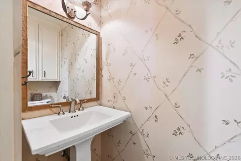 2132 E 59th Place S E2, Tulsa, OK 74105 photo 50
