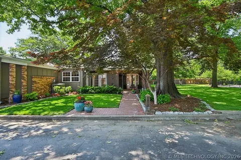 2132 E 59th Place S E2, Tulsa, OK 74105 photo 3