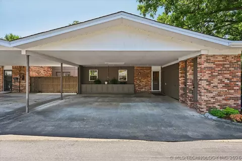 2132 E 59th Place S E2, Tulsa, OK 74105 photo 5