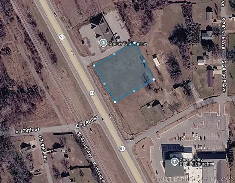 13799 S State Hwy 51, Coweta, OK 74429