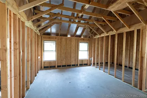 Bedroom - 2900 E Northampton St, Broken Arrow, OK 74014 photo 1 of 2