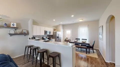 Entry Way - 1632 E Gary St, Broken Arrow, OK 74012 photo 1 of 1