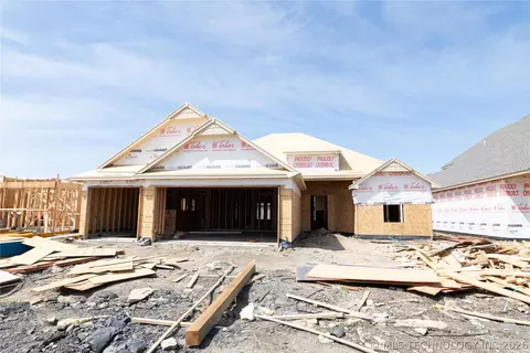 2824 E Northampton St, Broken Arrow, OK 74014