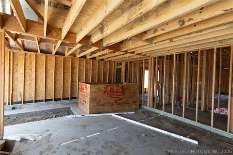 2824 E Northampton St, Broken Arrow, OK 74014 photo 2