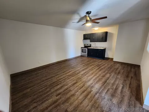 Living - 400 W Tulsa Ave SE, Spavinaw, OK 74366 photo 7 of 8