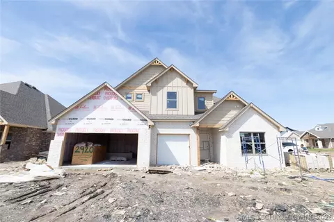 2820 E Northampton St, Broken Arrow, OK 74014