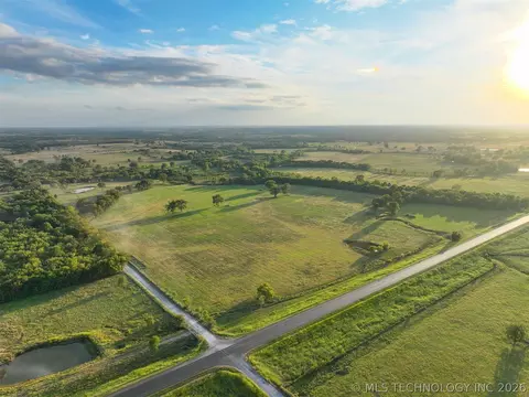 S 154th Street W, Haskell, OK 74436