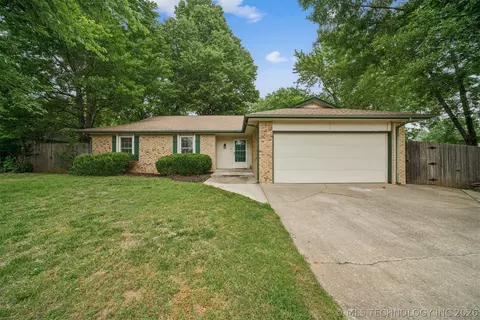 116 W Jefferson St, Broken Arrow, OK 74011