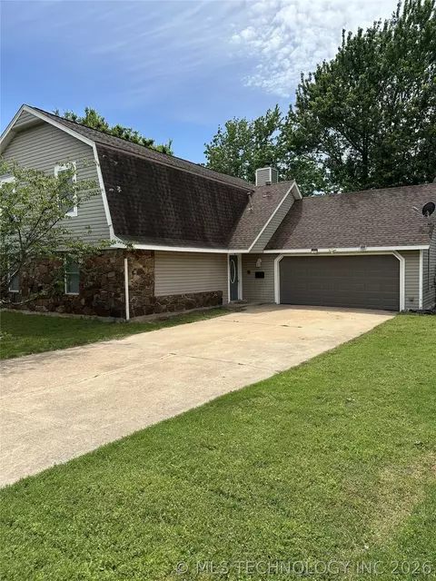1806 N Ironwood Ave, Broken Arrow, OK 74012