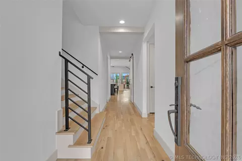 Entry Way - 1433 E 37th Pl, Tulsa, OK 74105 photo 1 of 3