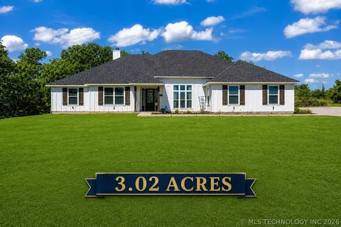 17957 Bridgeview Rd, Madill, OK 73446