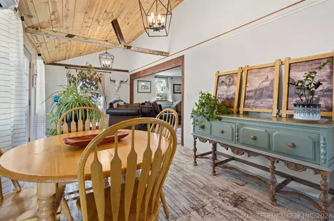 Dining - 282353 E 1800 Rd, Comanche, OK 73529 photo 2 of 2