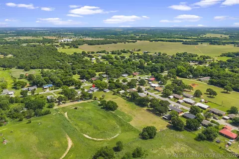 View/Area - 282353 E 1800 Rd, Comanche, OK 73529 photo 5 of 6