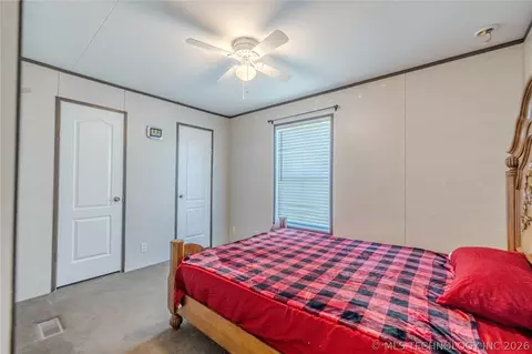 320 E 10th St, Okemah, OK 74859 photo 23