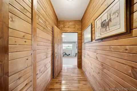 Entry Way - 19190 W 6th St N, Haskell, OK 74436 photo 1 of 1