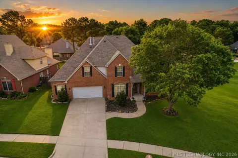 113 S Aster Ave, Broken Arrow, OK 74012