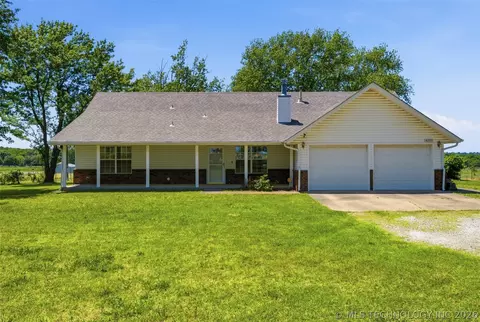 16292 S 337th East Ave, Porter, OK 74454