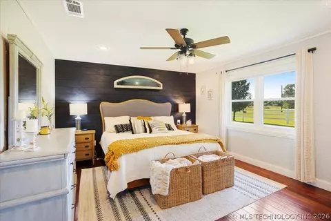 Bedroom - 563 Black Tern Ln, Idabel, OK 74745 photo 1 of 5