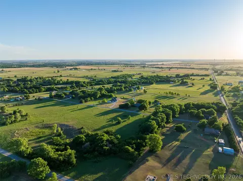 1 W County Rd, Tuttle, OK 73089 photo 14