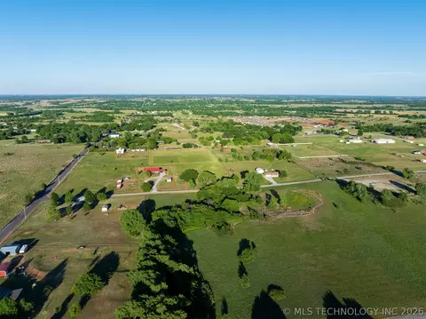1 W County Rd, Tuttle, OK 73089 photo 29