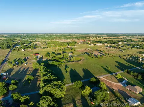 1 W County Rd, Tuttle, OK 73089 photo 16