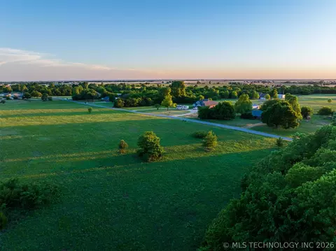 1 W County Rd, Tuttle, OK 73089 photo 10
