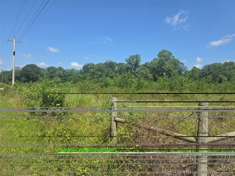 E 1050 Road, Sallisaw, OK 74955