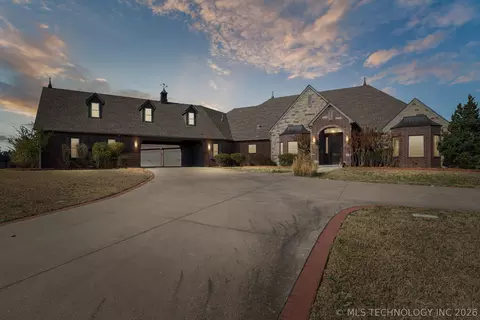 26961 E 134th St S, Coweta, OK 74429