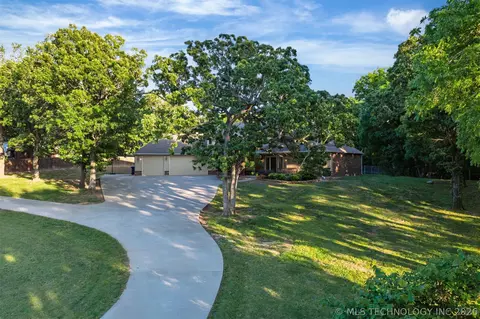 Exterior - 1902 E 370 Rd, Talala, OK 74080 photo 16 of 17