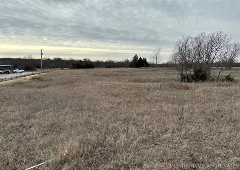 State Hwy 32, Kingston, OK 73439