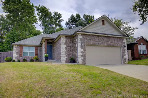 4807 S Mckinley Ave, Sand Springs, OK 74063