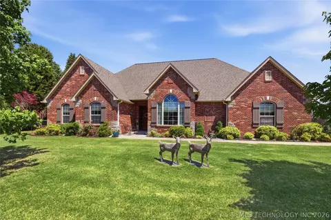 16657 E 79th St N, Owasso, OK 74055