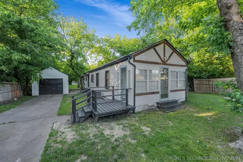 1027 E 56th St N, Tulsa, OK 74126
