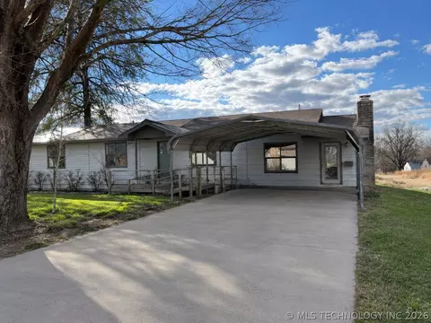 591 E St, Blackburn, OK 74058