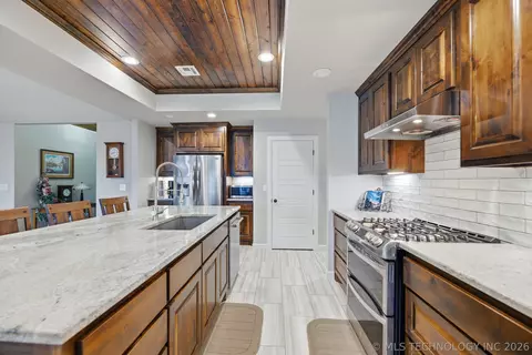 23007 E 104th St, Broken Arrow, OK 74014 photo 8
