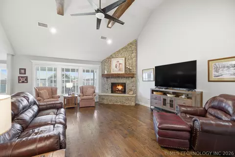 23007 E 104th St, Broken Arrow, OK 74014 photo 3