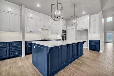 Kitchen - 2913 E Northampton St, Broken Arrow, OK 74014 photo 2 of 2