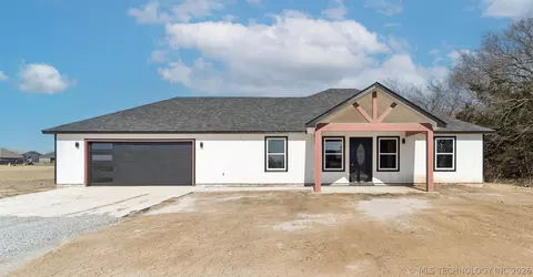 Exterior - 239 E 500 Rd, Pryor, OK 74361 photo 2 of 5