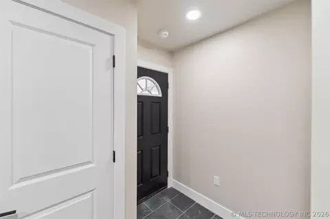 Entry Way - 239 E 500 Rd, Pryor, OK 74361 photo 3 of 3