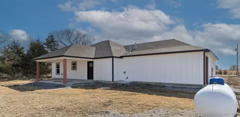 Exterior - 239 E 500 Rd, Pryor, OK 74361 photo 5 of 5