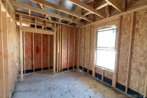 Bedroom - 2905 E Northampton St, Broken Arrow, OK 74014 photo 1 of 3