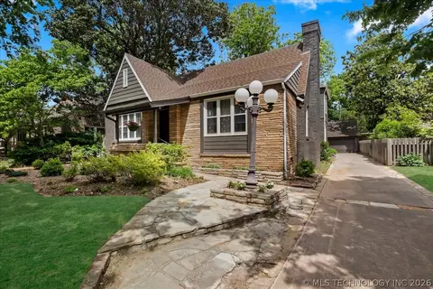 1613 S Delaware Ave, Tulsa, OK 74104