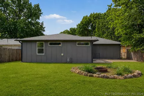 Exterior - 4065 E 25th St, Tulsa, OK 74114 photo 2 of 2